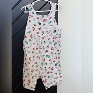 Beans muslin onesie. Size 9-12months. Excellent condition!